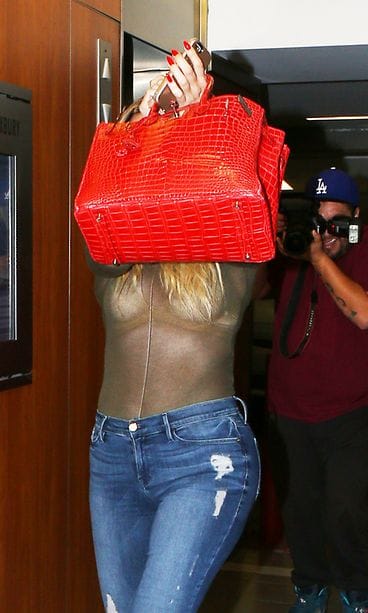 Khloe Kardashian tits