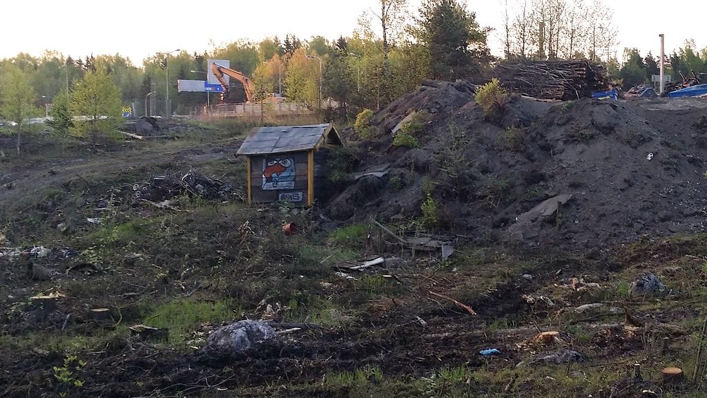 Autiomökki on pian enää vain kuvissa. Se puretaan Kehä I:n tietyömaan alta.