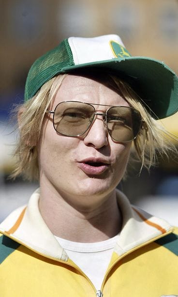 Jaajo Linnonmaa lippis lähis