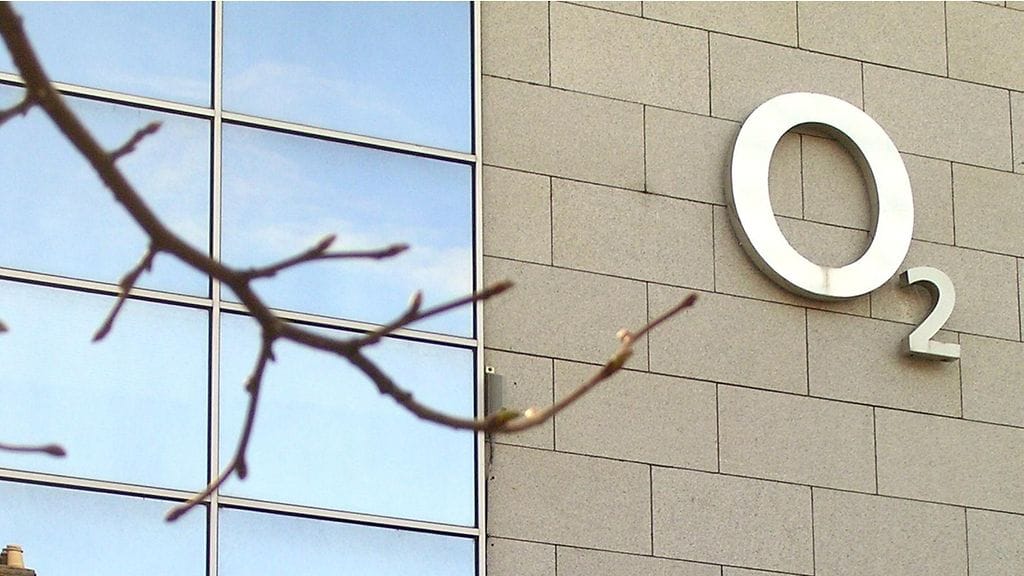 Matkapuhelinpalveluita tarjoavan O2 verkko-operaattorin päämaja Dublinissa.