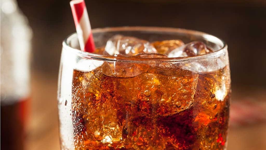 Makeutusaineet maistuvat ihmisten suussa erilaiselta, koska katkeruuden maistaminen vaihtelee yksilöllisesti.