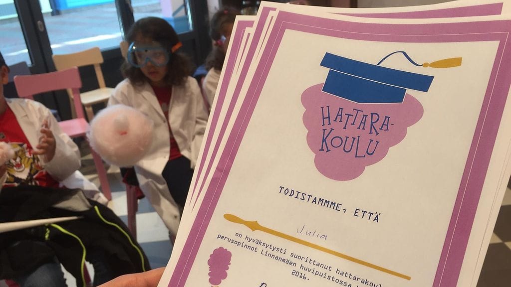 hattarakoulun todistus