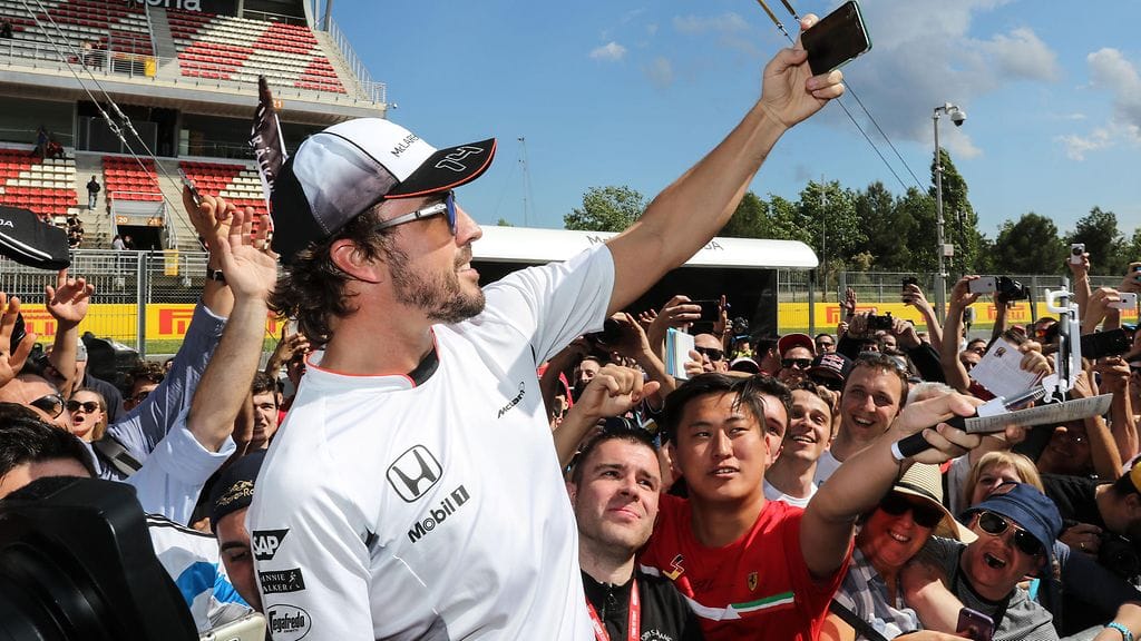 Fernando Alonso starttaa kymmenennestä ruudusta F1-kotikisaansa.