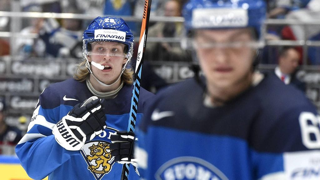Patrik Laine ja Aleksander Barkov ovat kummakin MM-kisojen pistepörssin viiden parhaan joukossa.