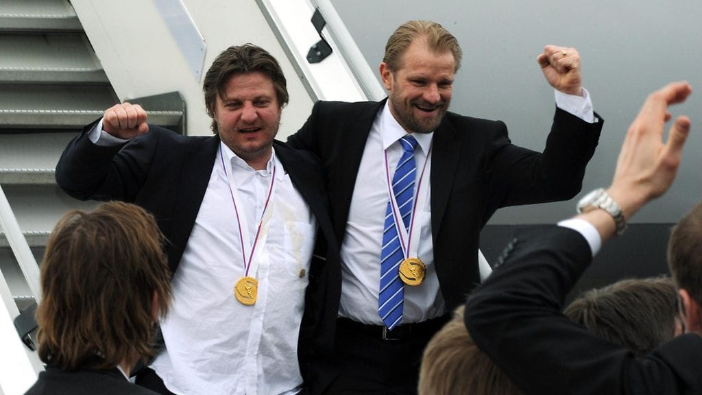 Pasi Nurminen ja Petri Matikainen astelivat Leijonia kuljettaneesta lentokoneesta vuonna 2011 – ja kuinkas sitten kävikään?