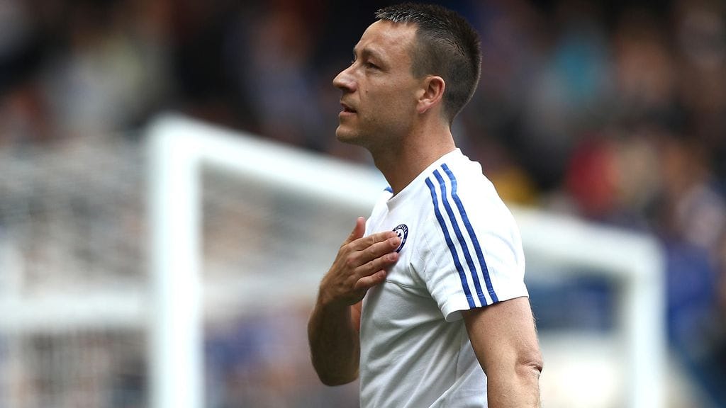 John Terry kertoi Chelsean kauden päätöspelin jälkeen seuran faneille, että hän haluaa jatkaa lontoolaisjoukkueessa.