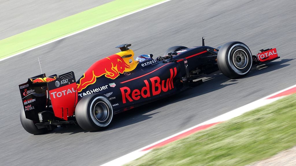 Max Verstappen oli keskiviikon nopein Barcelonan testeissä.