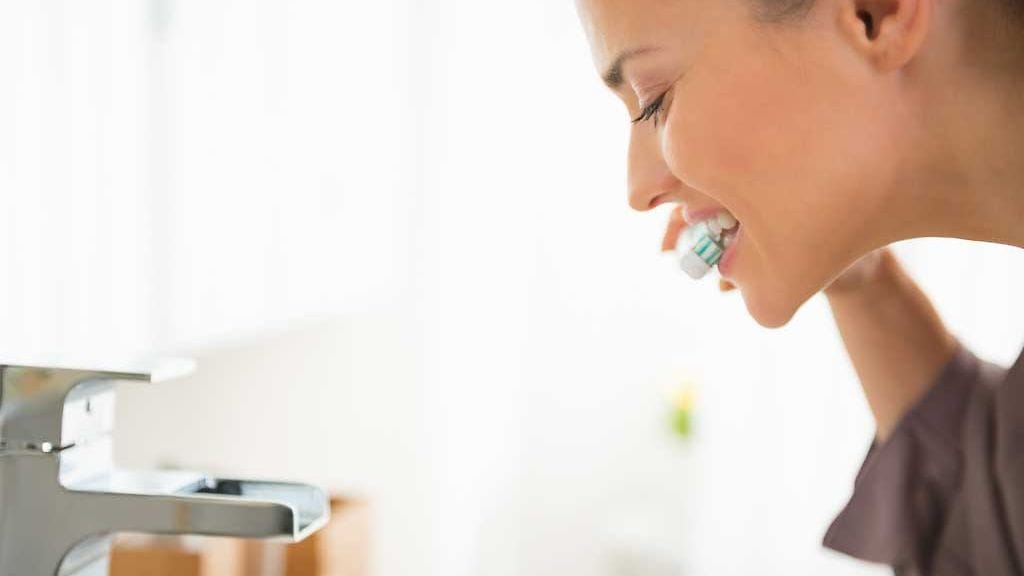 Huono suuhygienia on yleisin syy pahanhajuiselle hengitykselle.