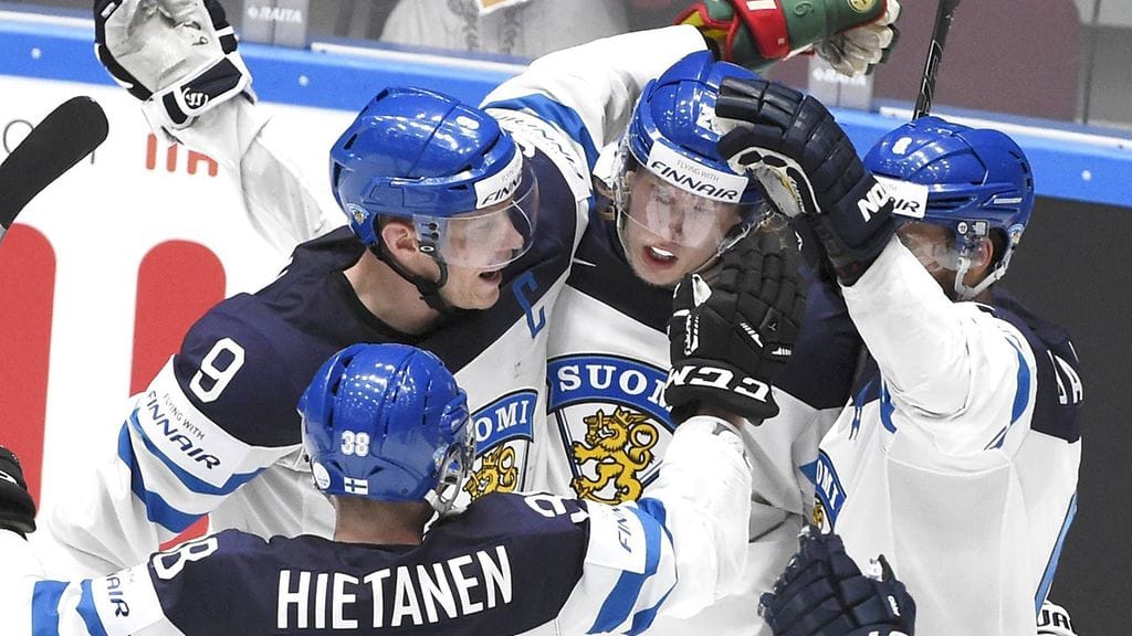 Suomi hakee lauantaina jo yhdeksättä peräkkäistä voittoa MM-kisoissa.