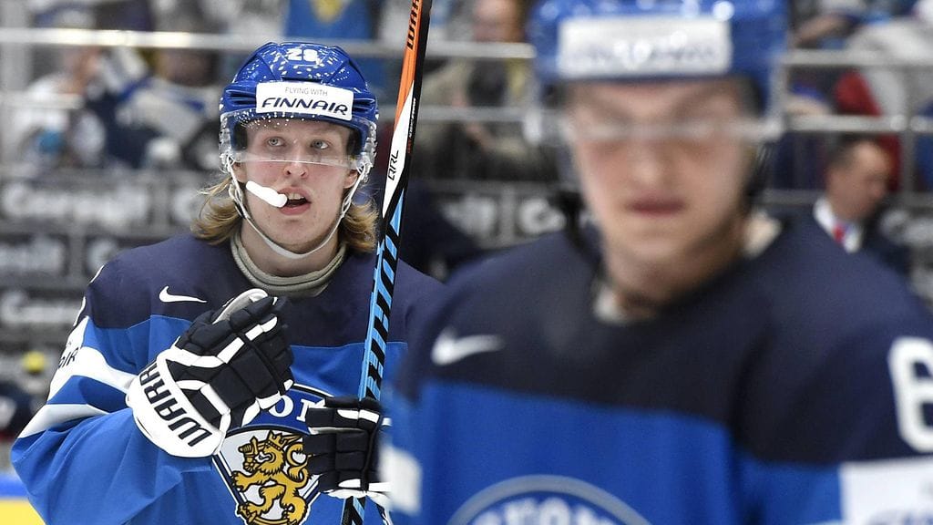 Tekeekö Patrik Laine seuraa Aleksander Barkoville myös World Cupissa.