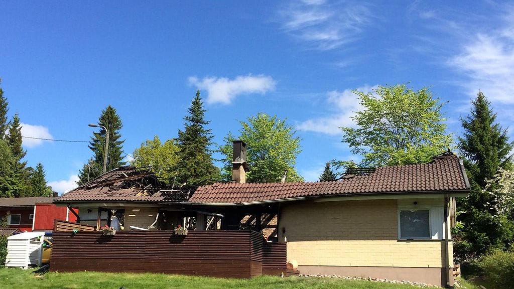 Tasapainoskootterin tai sen laturin epäillään aiheuttaneen tulipalon Vantaalla.