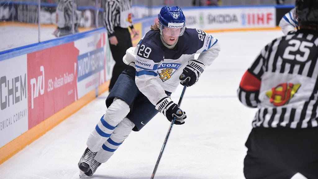 Patrik Laineen ruuti on ollut kuivaa. Jatkuuko lento myös MM-finaalissa?