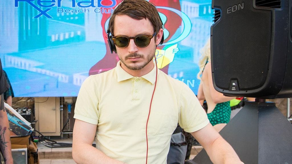 Elijah Wood dj-keikalla Las Vegasissa 19. maaliskuuta 2016.