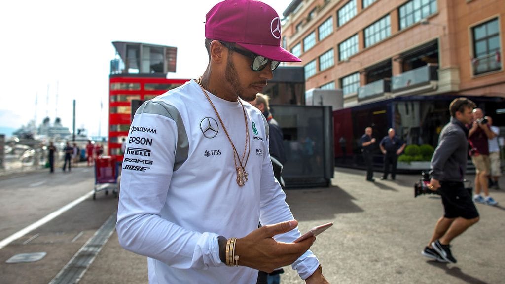 Lewis Hamilton haluaa Monacon katuratakisasta mielenkiintoisemman.