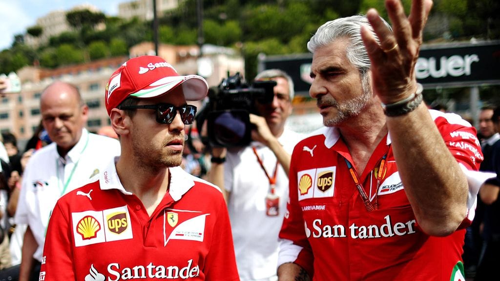 Sebastian Vettel ja Maurizio Arrivabene olivat molemmat sitä mieltä, että Ferrarin strategia Monacossa oli oikea.