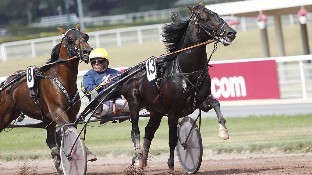 Bird Parker rattaillaan Jos Verbeeck (arkistokuva).