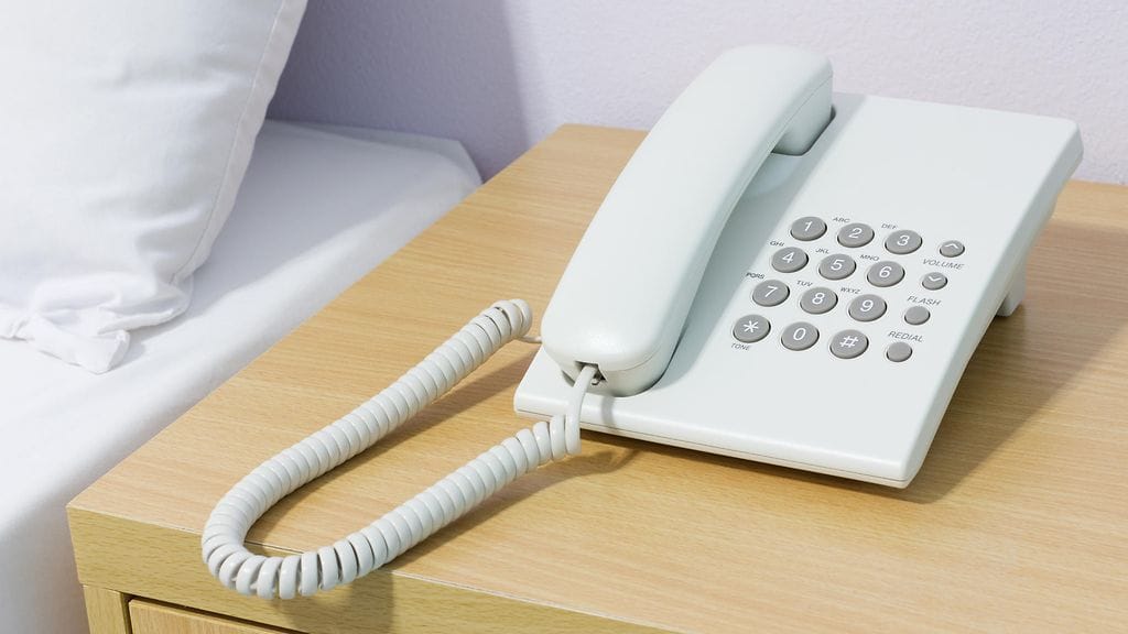 hotellihuone_puhelin