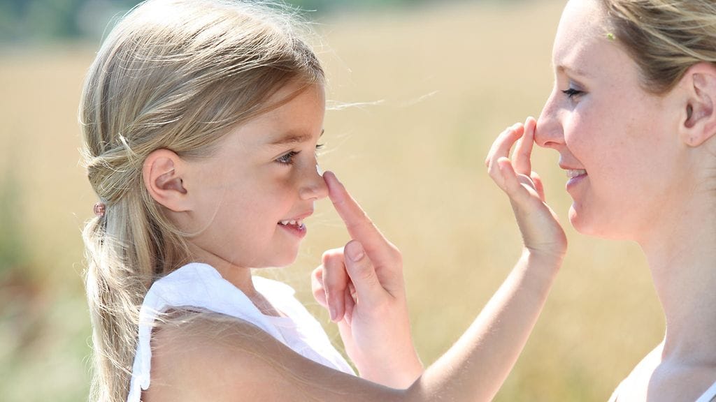 Tyttärelle pitäisi opettaa erilaisia asioita hänen vartalostaan.