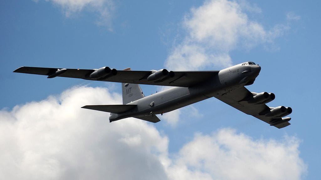 Yhdysvaltojen B-52-pommikoneita liikkuu pian Itämeren alueella, mutta Suomen ilmatilassa niitä ei Merivoimien mukaan nähdä.