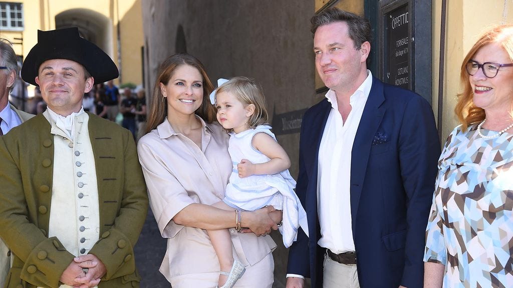 Dotland museo Leonore, Madeleinen ja Chris