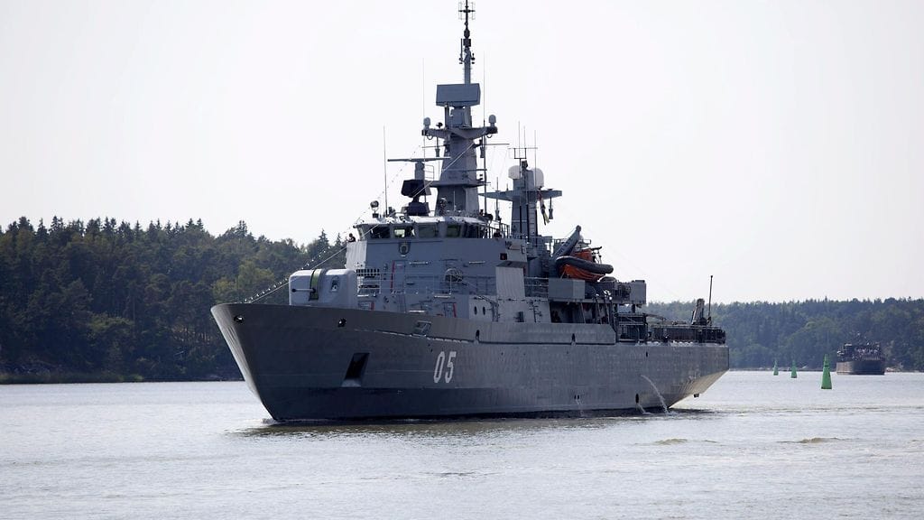 Kuvassa Hämeenmaa-luokan miinalaiva Uusimaa.