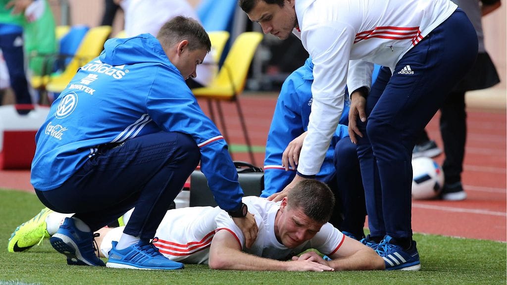 Igor Denisov loukkaantui sunnuntain Serbia-ottelussa.