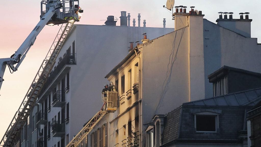 Pariisissa syttyi maanantaina 6.6.2016 tuhoisa rakennuspalo Saint-Denisin lähiössä.