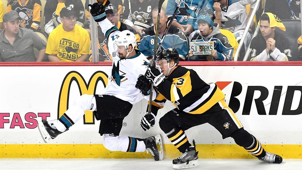 Joonas Donskoi väänsi Olli Määtän kanssa toisessa finaaliottelussa.