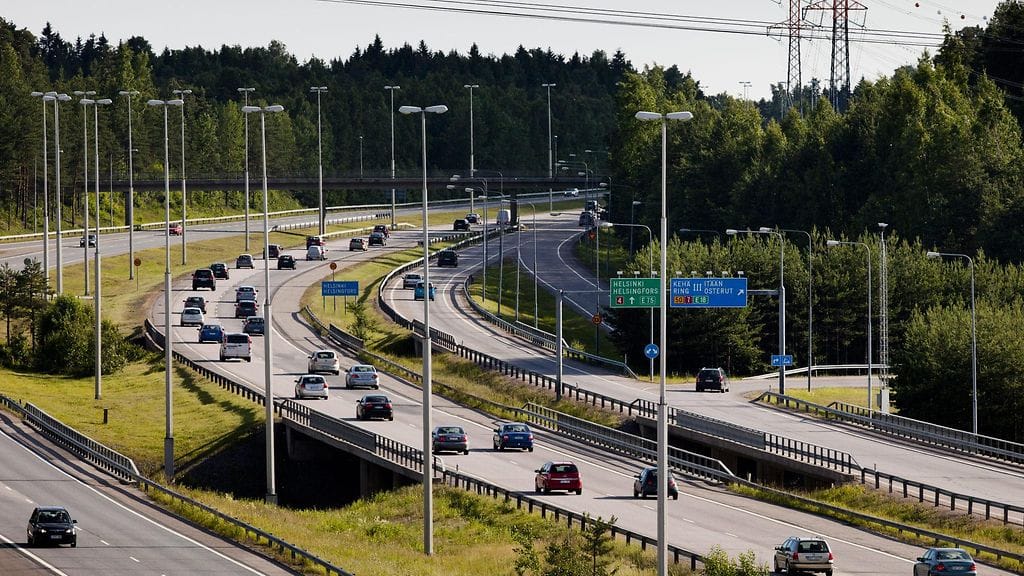 Lahdenväylä Juhannuksena 2011.