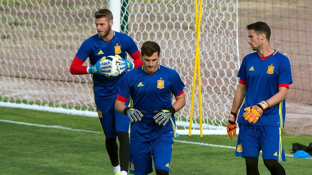 Espanjan EM-vahtitrio: David de Gea, Iker Casillas ja Sergio Rico