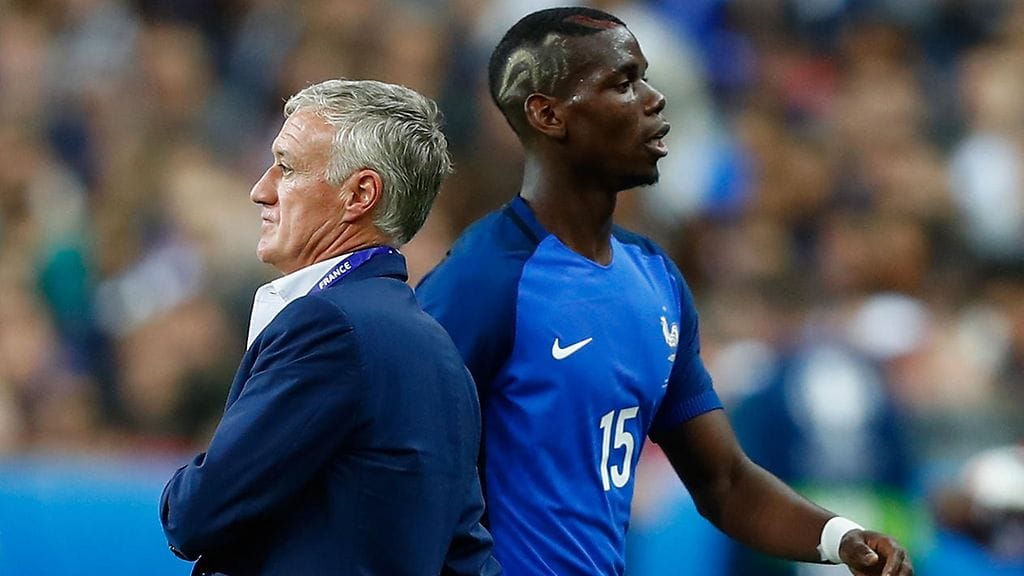 Didier Deschamps komensi Paul Pogban vaihtoon Romania-pelissä.