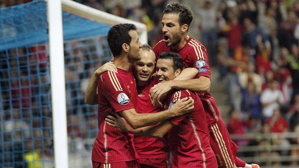 Espanjalta odotetaan menestystä ja kaunista jalkapalloa.