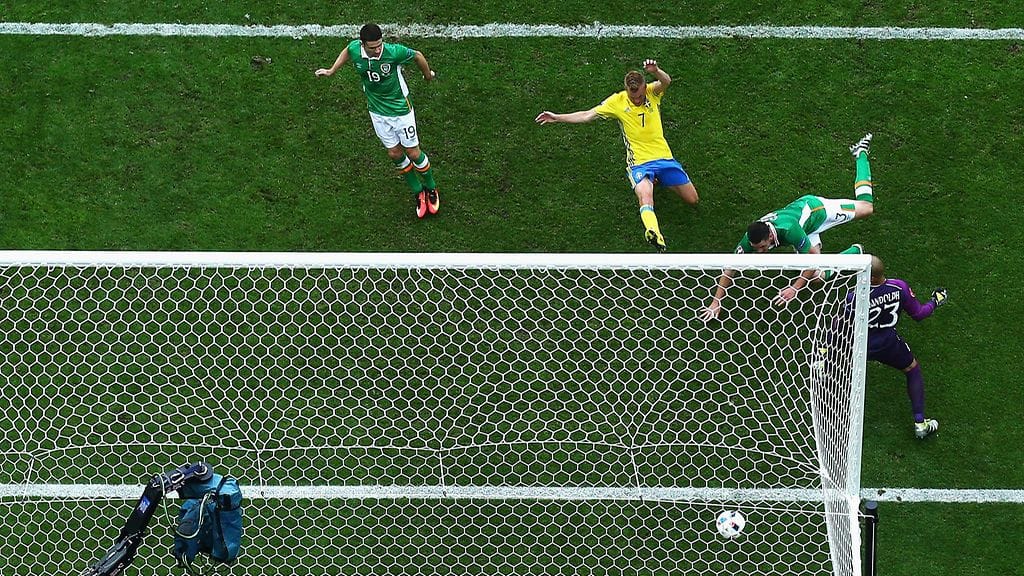 Ciaran Clark epäonnisena: 1-1