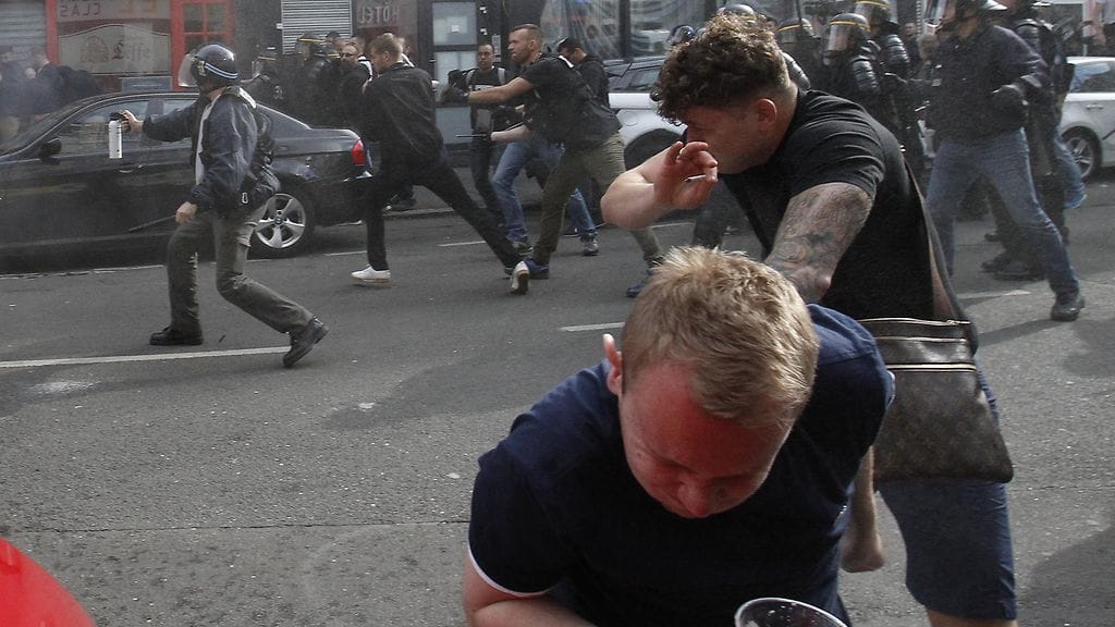 Poliisi käytti Lillessä kyynelkaasua