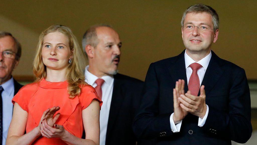 17.51572894 Ekaterina