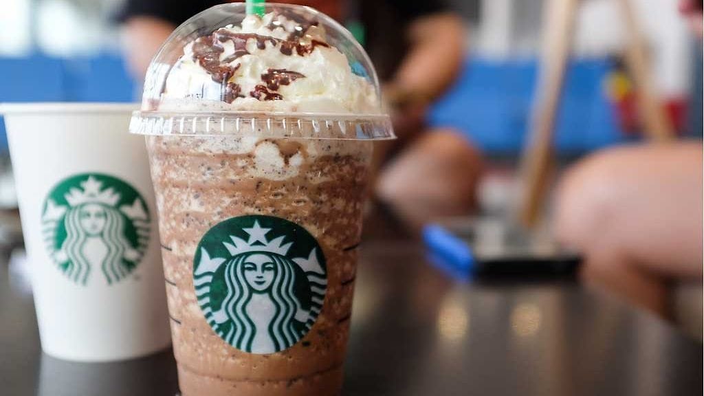 Jatkossa puhelinsovelluksesta näkee laajemmin Starbucksin valikoimaa.