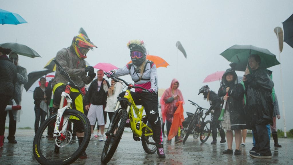 akirajakosti_jennapietikainen2