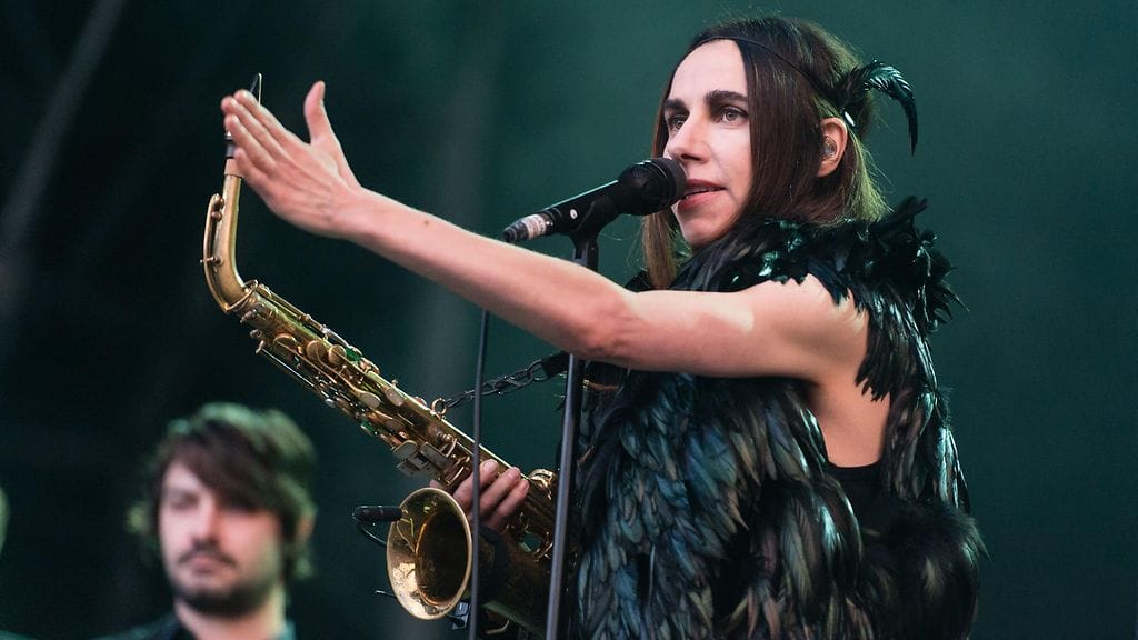 PJ Harvey lavalla Lontoossa 12. kesäkuuta 2016.