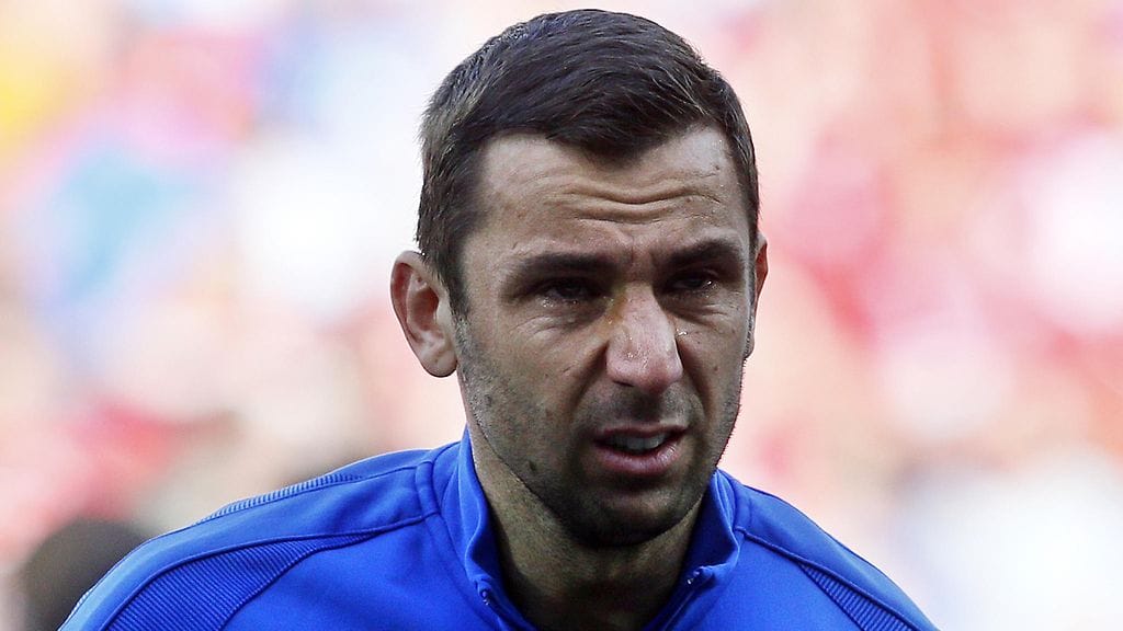 Darijo Srna liikuttui ottelun alla.