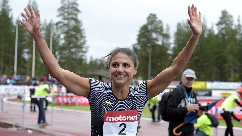 Nooralotto Neziri tuuletti vapautuneesti Lapinlahdella.