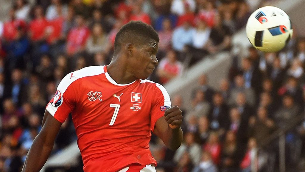 Breel Embolo, entinen Hyypiän valmennettava