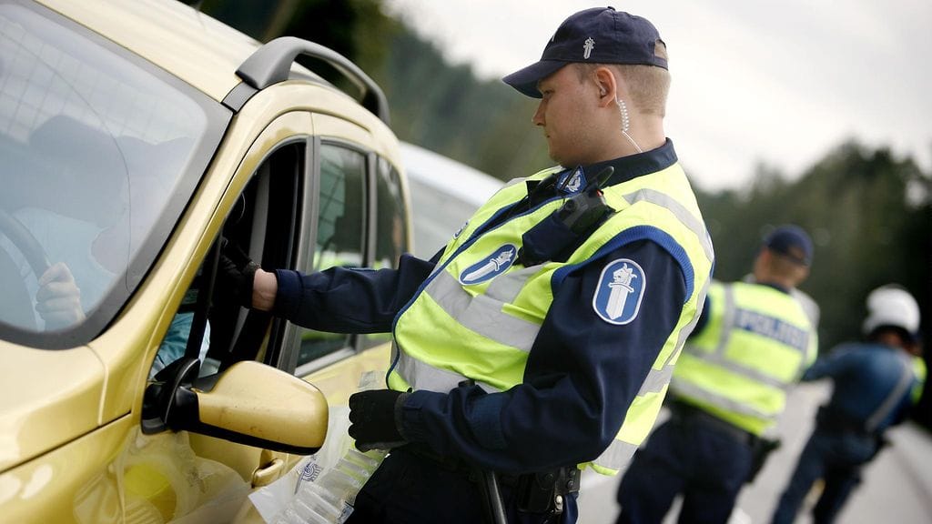 Lähes puolet niistä rattijuopumusonnettomuuksista, joista on seurauksena henkilövahinkoja, ajetaan kesällä.