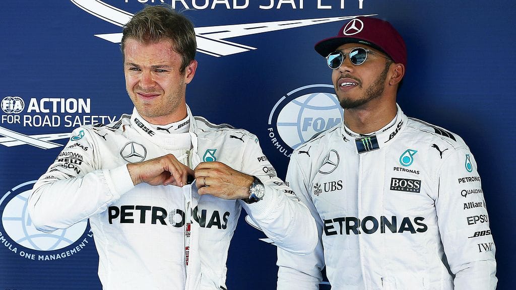 Nico Rosberg ja Lewis Hamilton käyvät kiivasta MM-taistoa.