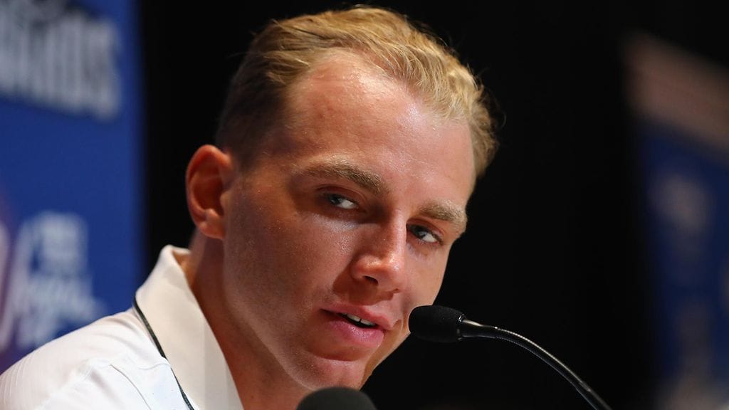 Patrick Kane saapui freesinä NHL:n palkintotilaisuuteen.