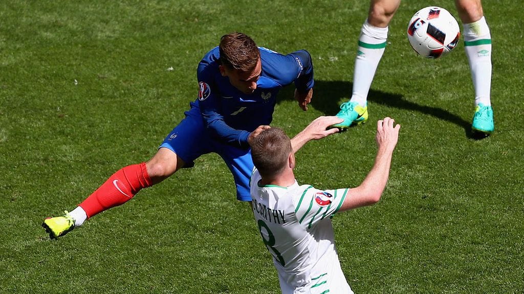 Laidasta ylös, keskitys ja pusku: Griezmann tekee avausmaalin