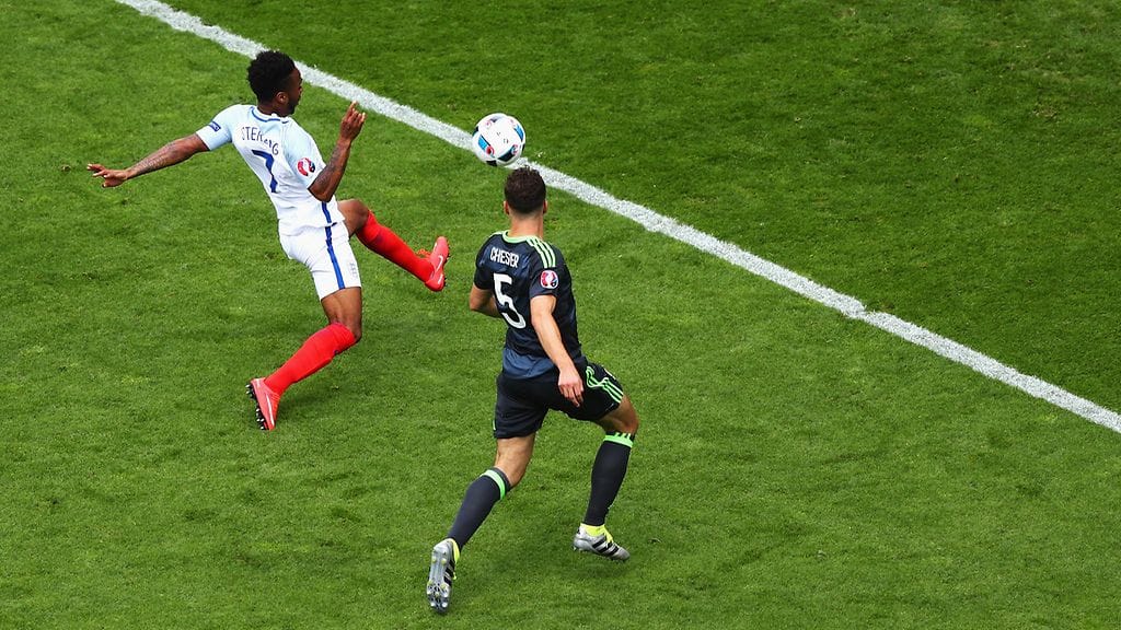 Joko Raheem Sterling (vas.) löytää tasonsa?