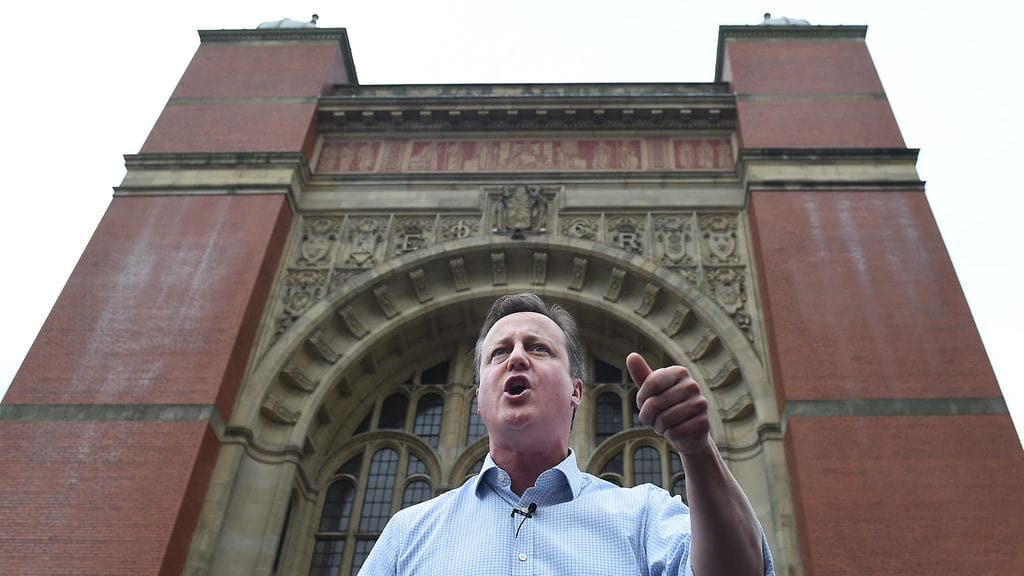 Britannian pääministeri Davod Cameron kehotti vielä 22. kesäkuuta brittejä äänestämään EU-jäsenyyden puolesta Birminghamin yliopiston edustalla.