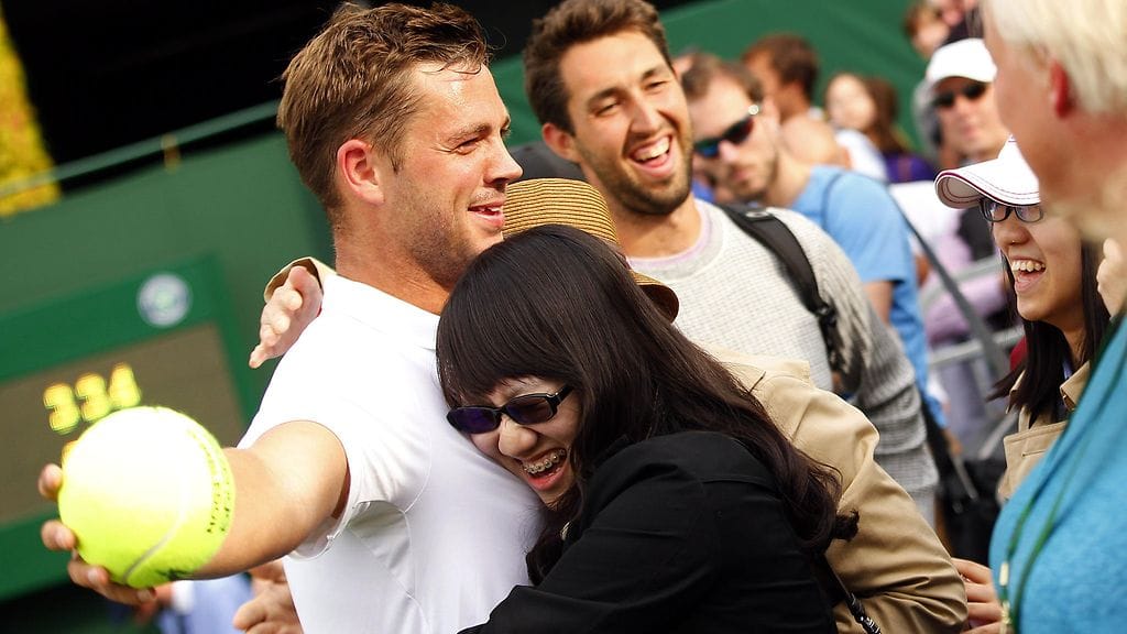 Marcus Willisistä tuli Wimbledon-yleisön suosikki avausvoittonsa myötä.