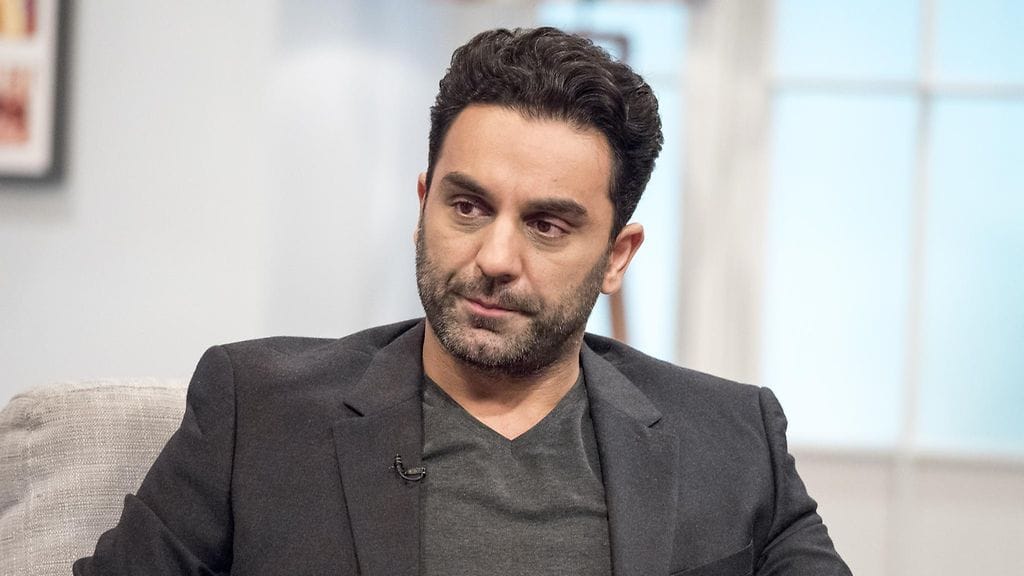 Pasha Bocarie esittää sarjassa bisnesmies Rakech Kotechaa, joka sotkeutuu kiristykseen.