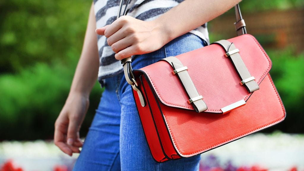 Olkalaukku voi olla haitaksi terveydelle monella eri tapaa.